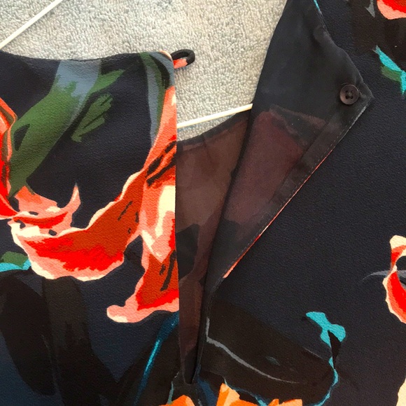 Navy base tank / shell with floral motif. Lined - Picture 2 of 3